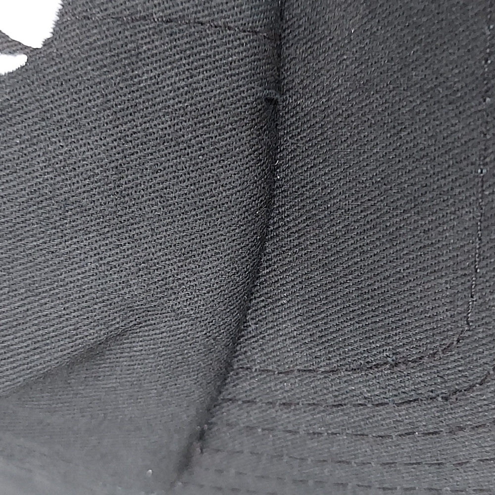 XBox Black Hat - Picture 3 of 11